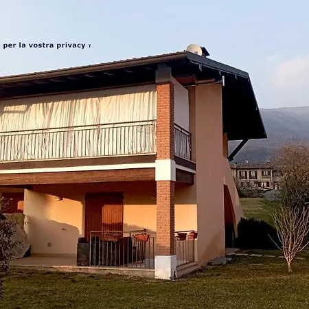 Confidence House Gardone Riviera